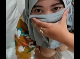 Bokep jilbab crot di muka